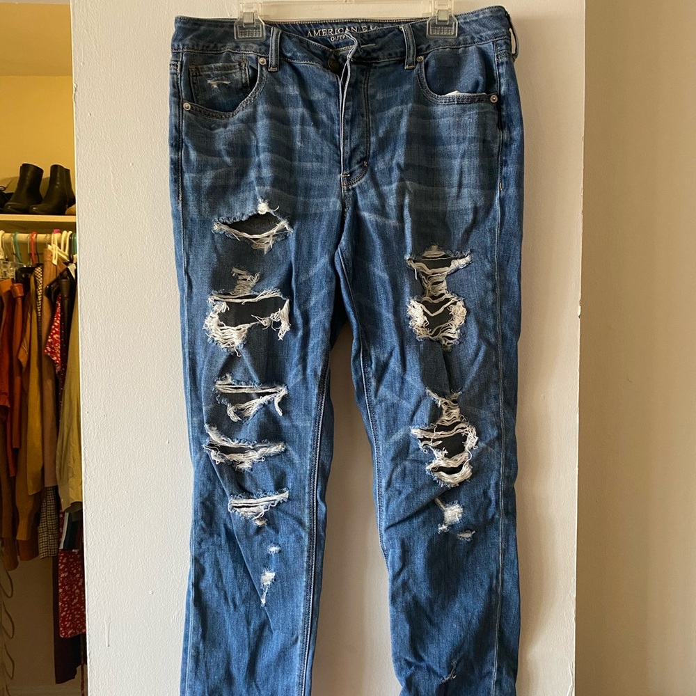 American Eagle distressed hi-rise boyfriend jeans